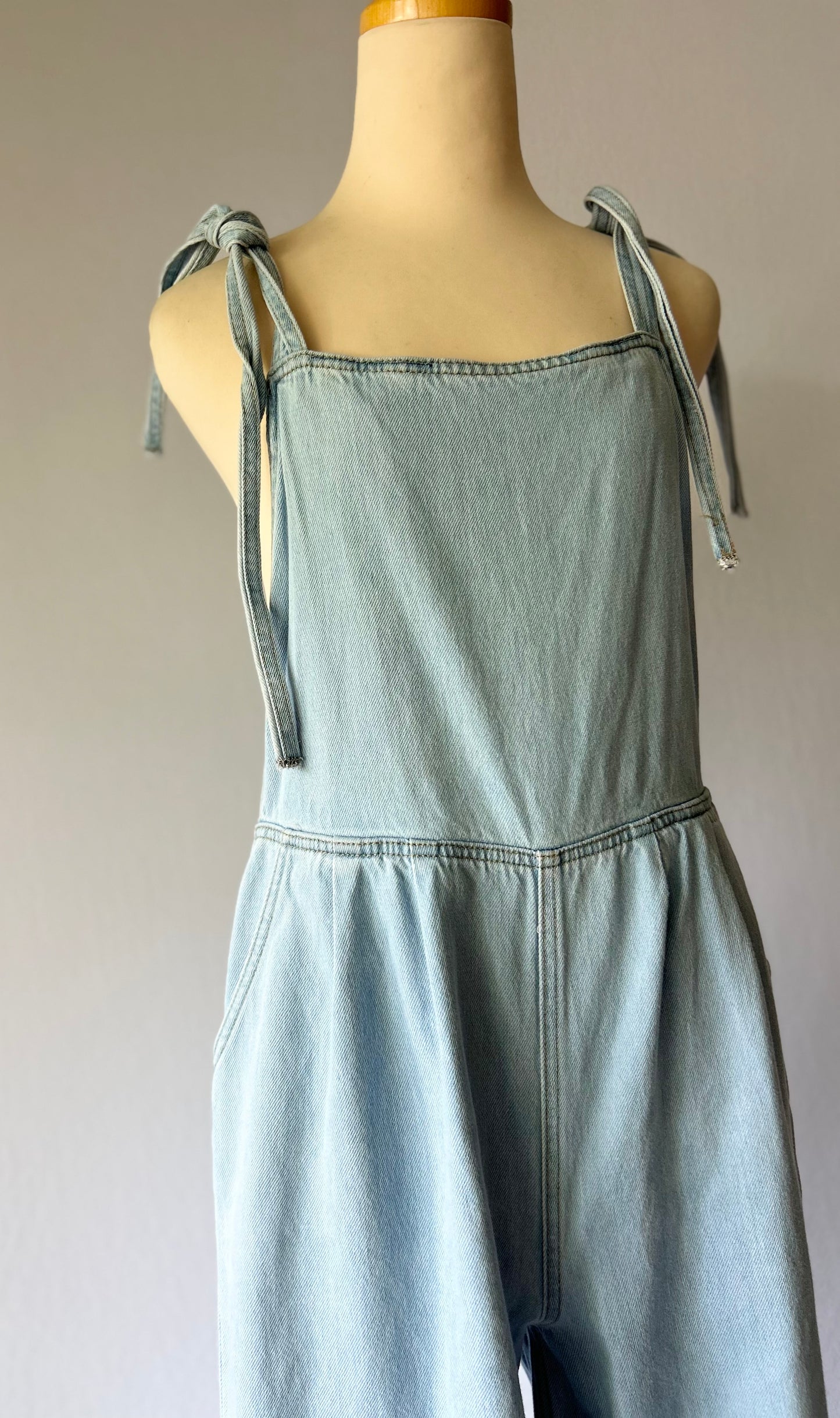 Light Wash Wide-Leg Denim Jumpsuit with Tie Straps