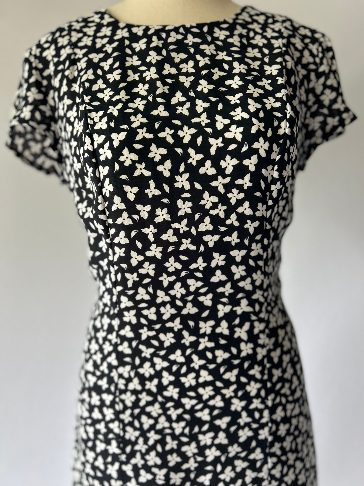 KOOKAÏ Floral Print Mini Dress - Open Back Detail