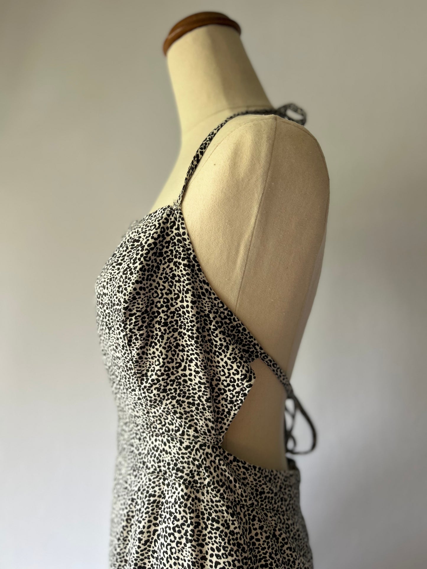 Glassons Size 10 Black & White Animal Print Linen Blend Maxi Dress