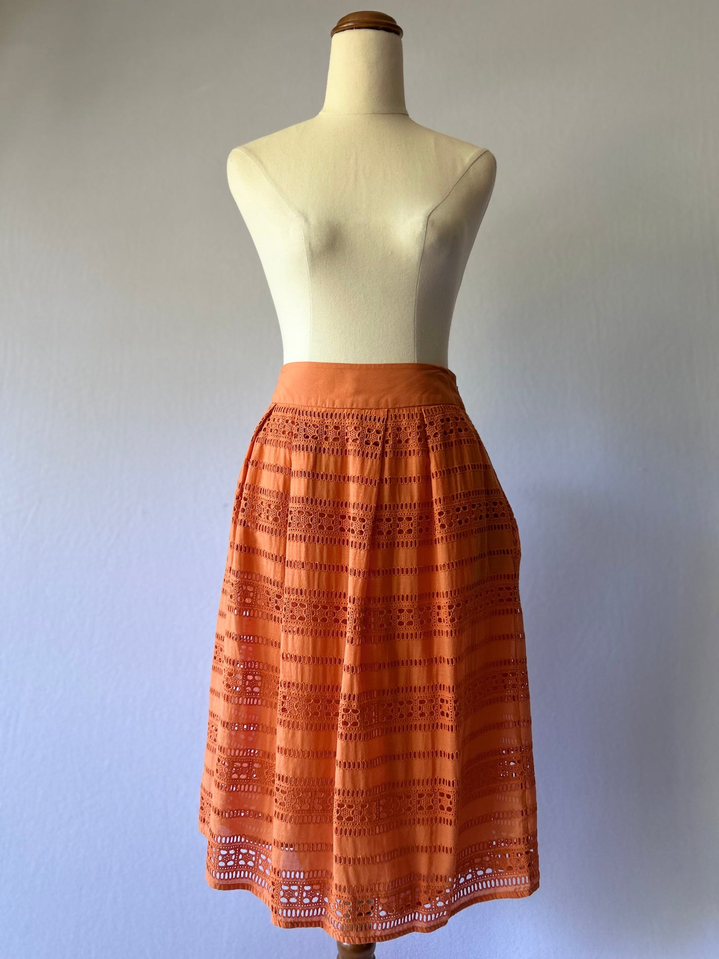 Mara Max Cotton Broderie Anglaise/Eyelet Skirt (Size Small)