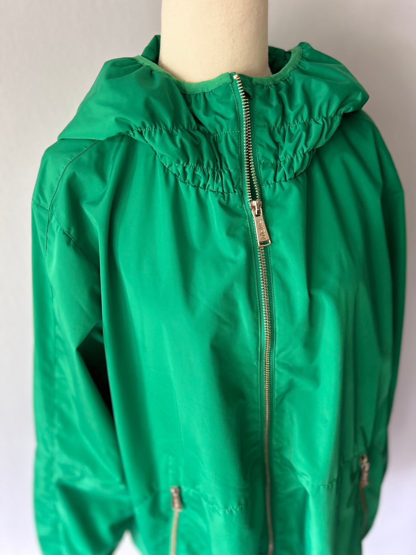 Moke Hooded  jacket Windbreaker & Rain Coat – Size L