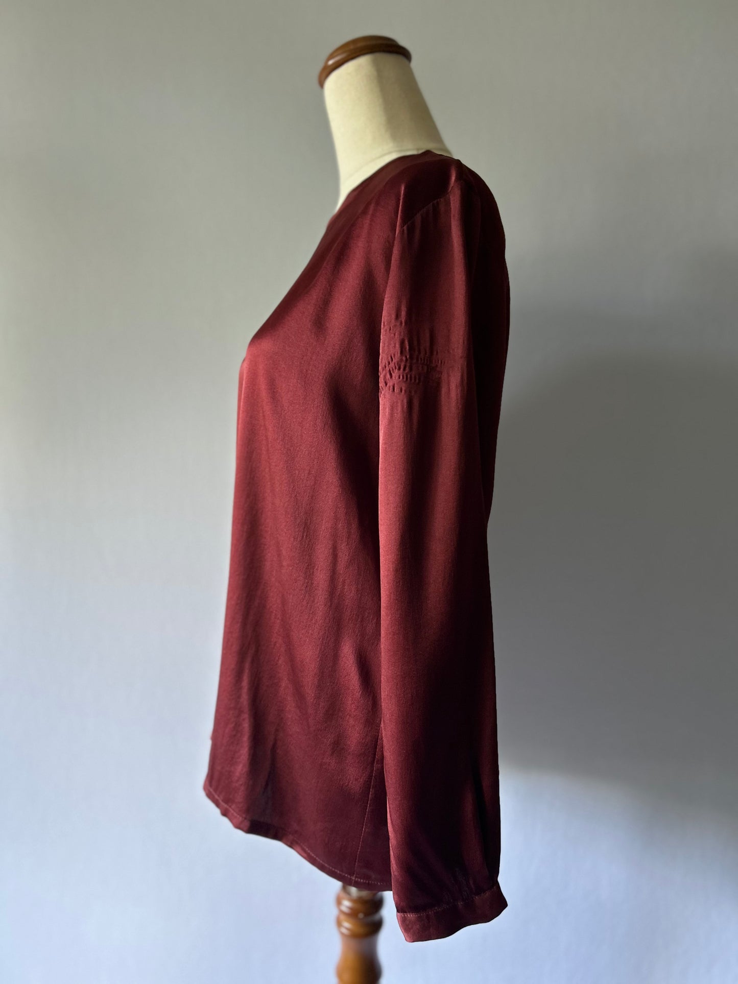Ranier Vintage 100% Pure Silk Long-Sleeve Embroidered Blouse - Size 8