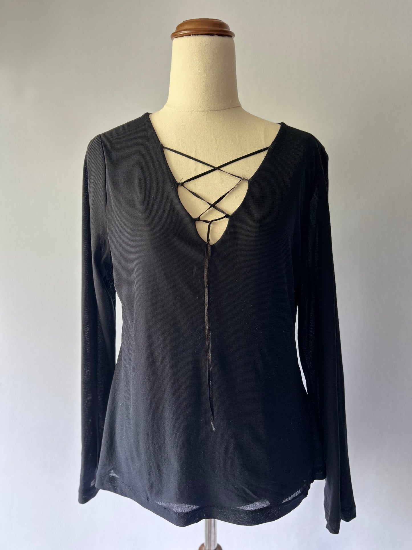 Staxs Black Lace-Up V-Neck Long Sleeve Top – Size 16
