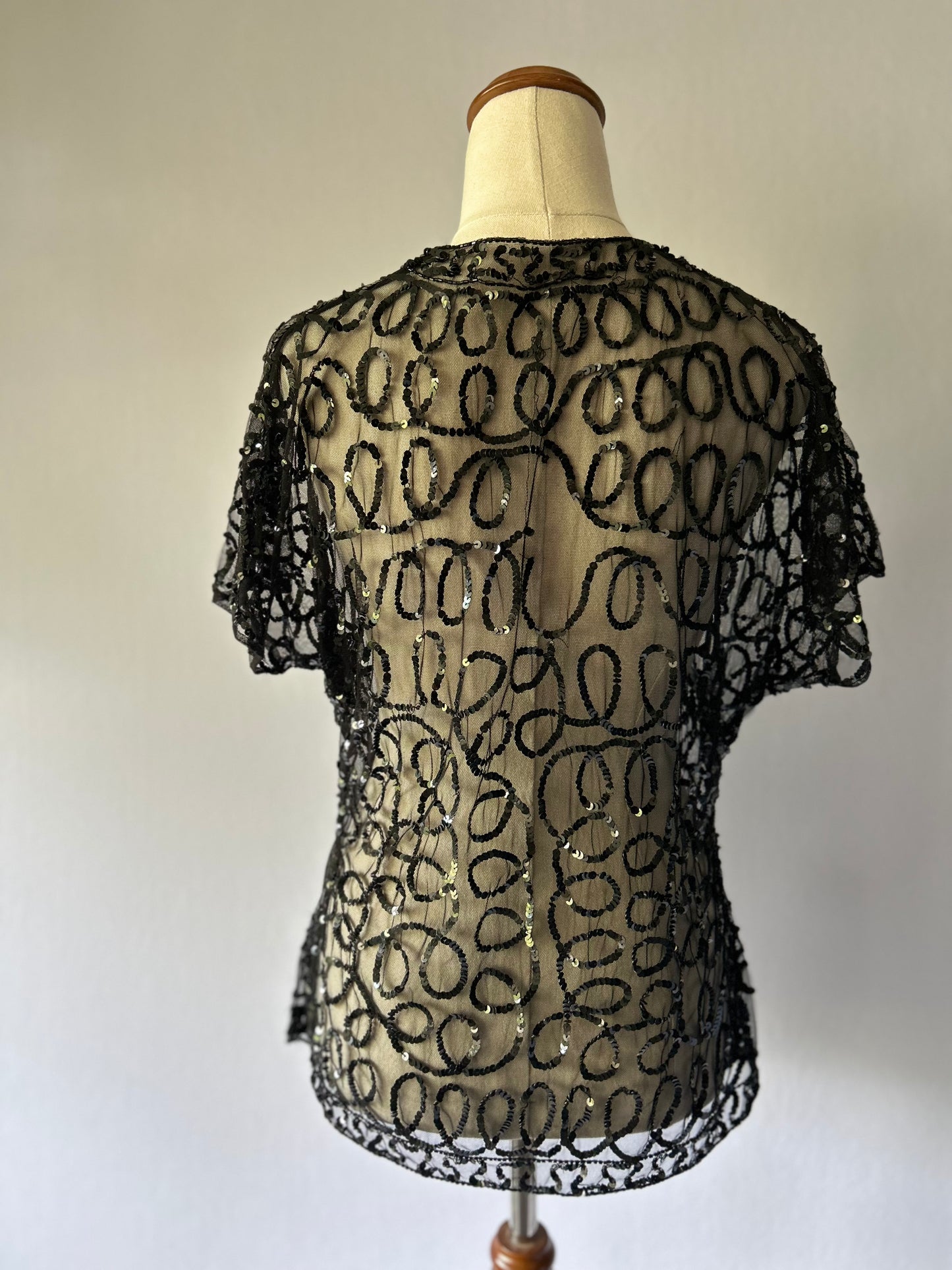 Vintage Glamour Sequin Mesh Wrap - Black - One Size