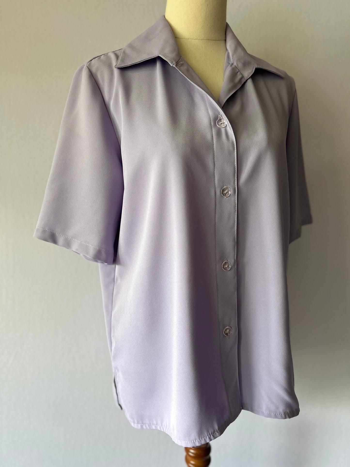 Lavender Button-Up Shirt, size L