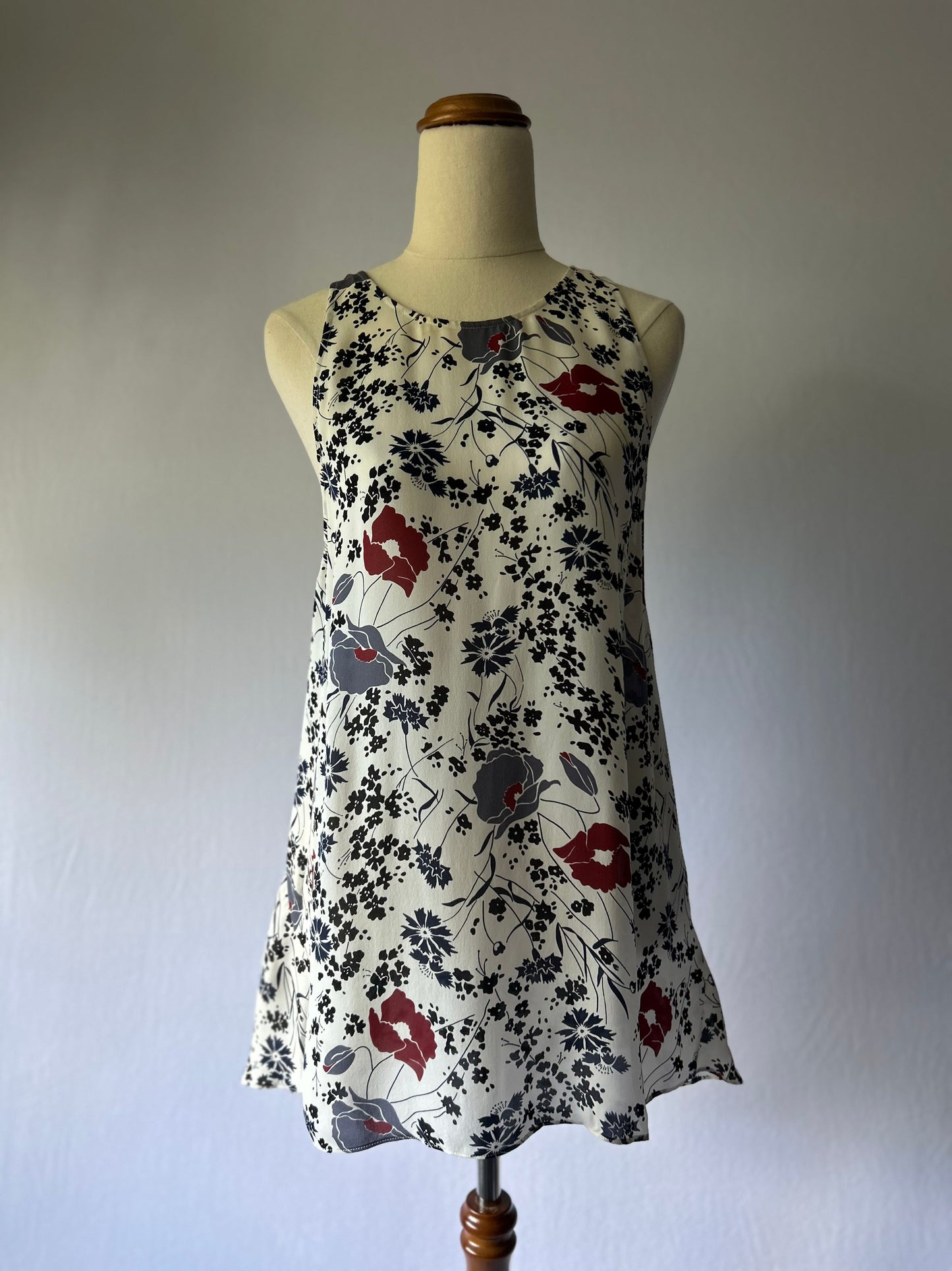 Theory Floral Silk Sleeveless Top – Size M
