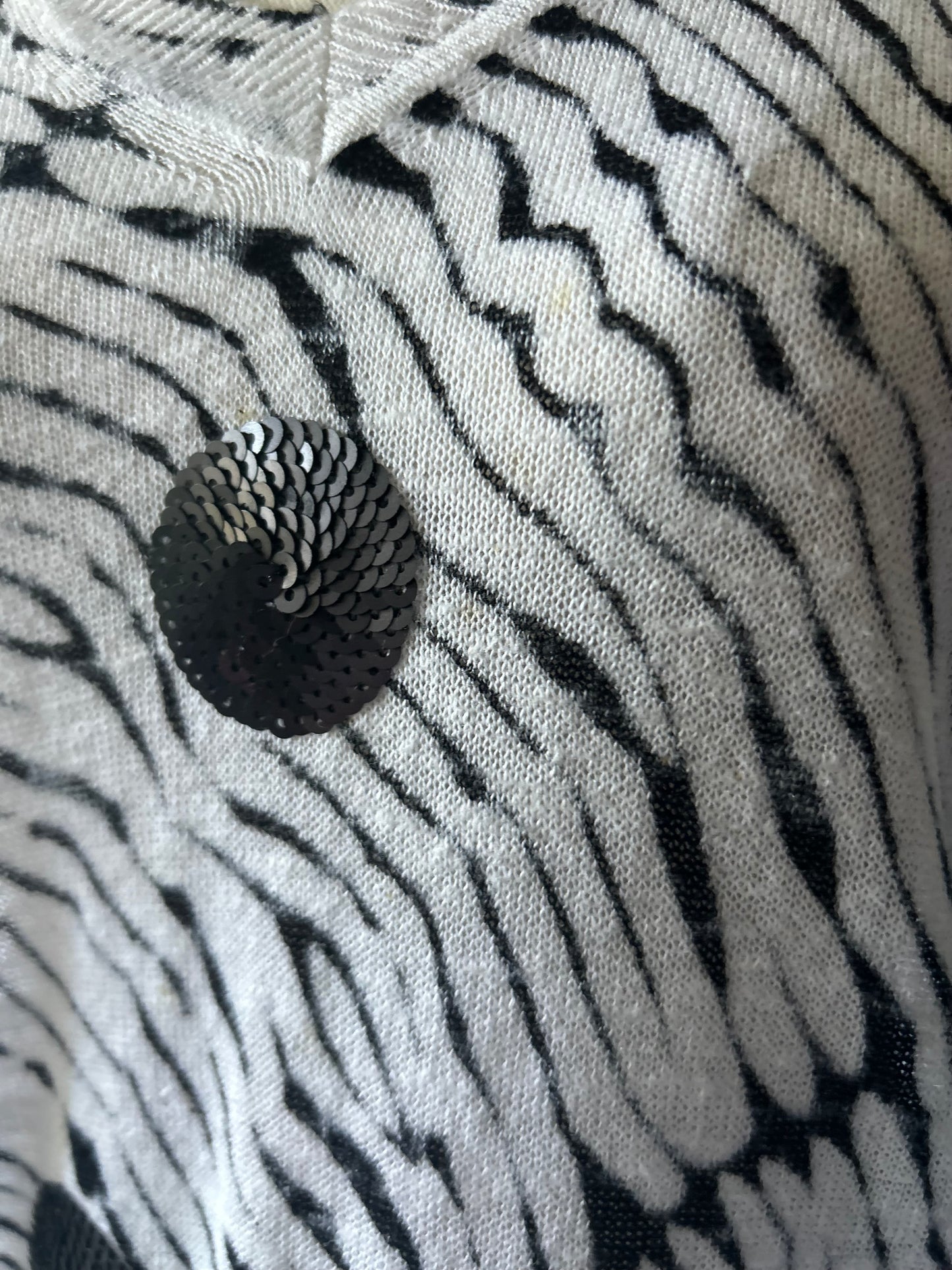 Verg Black & White Lightweight Linen-Cotton Sweater – Size Small