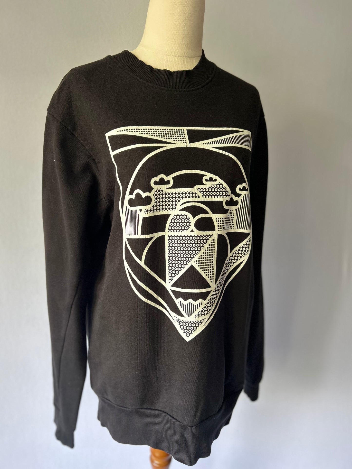 Kowtow Organic Cotton Graphic Sweatshirt – Size S