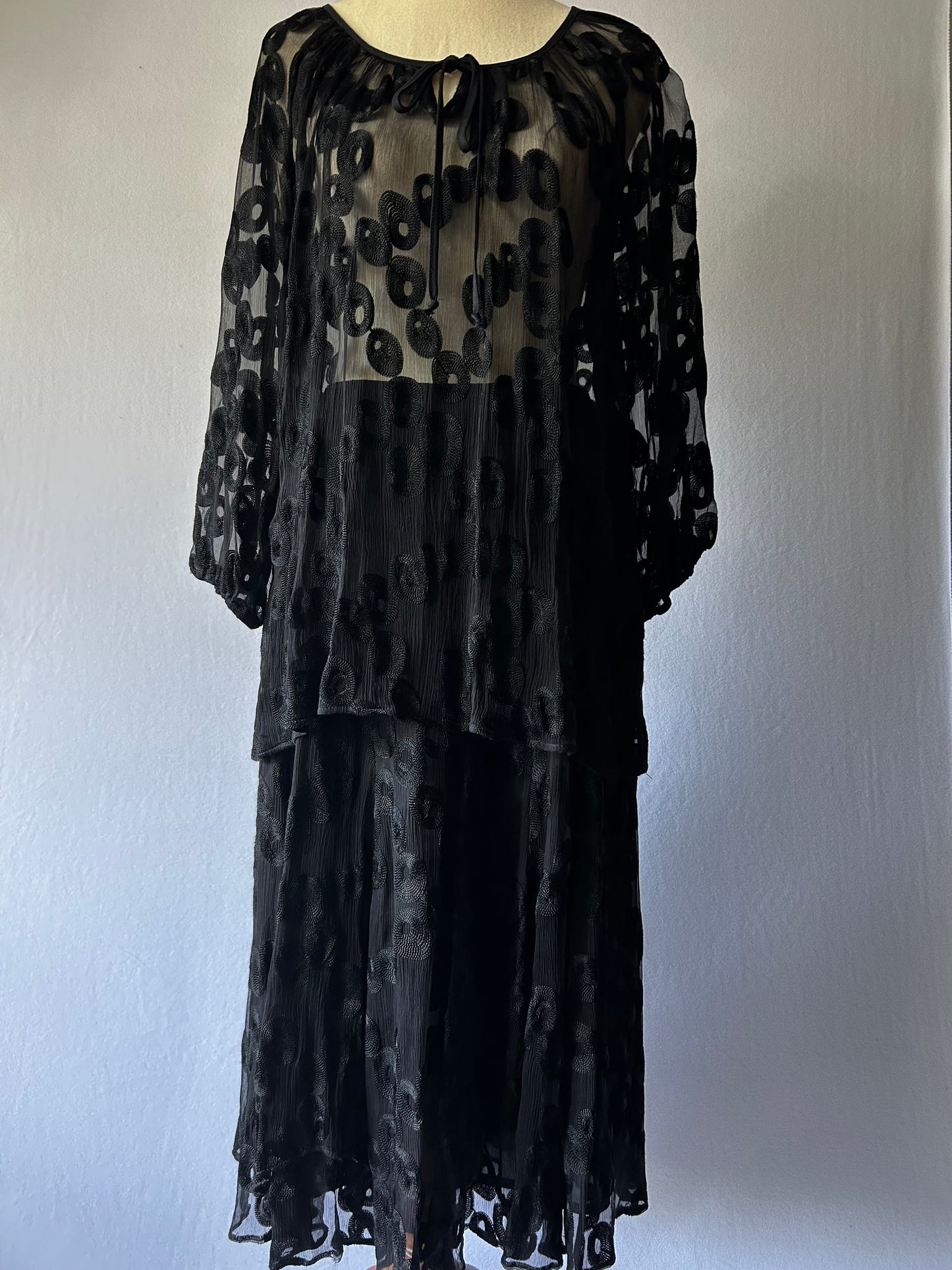 Toat Black Sheer Embroidered Set – Size 10