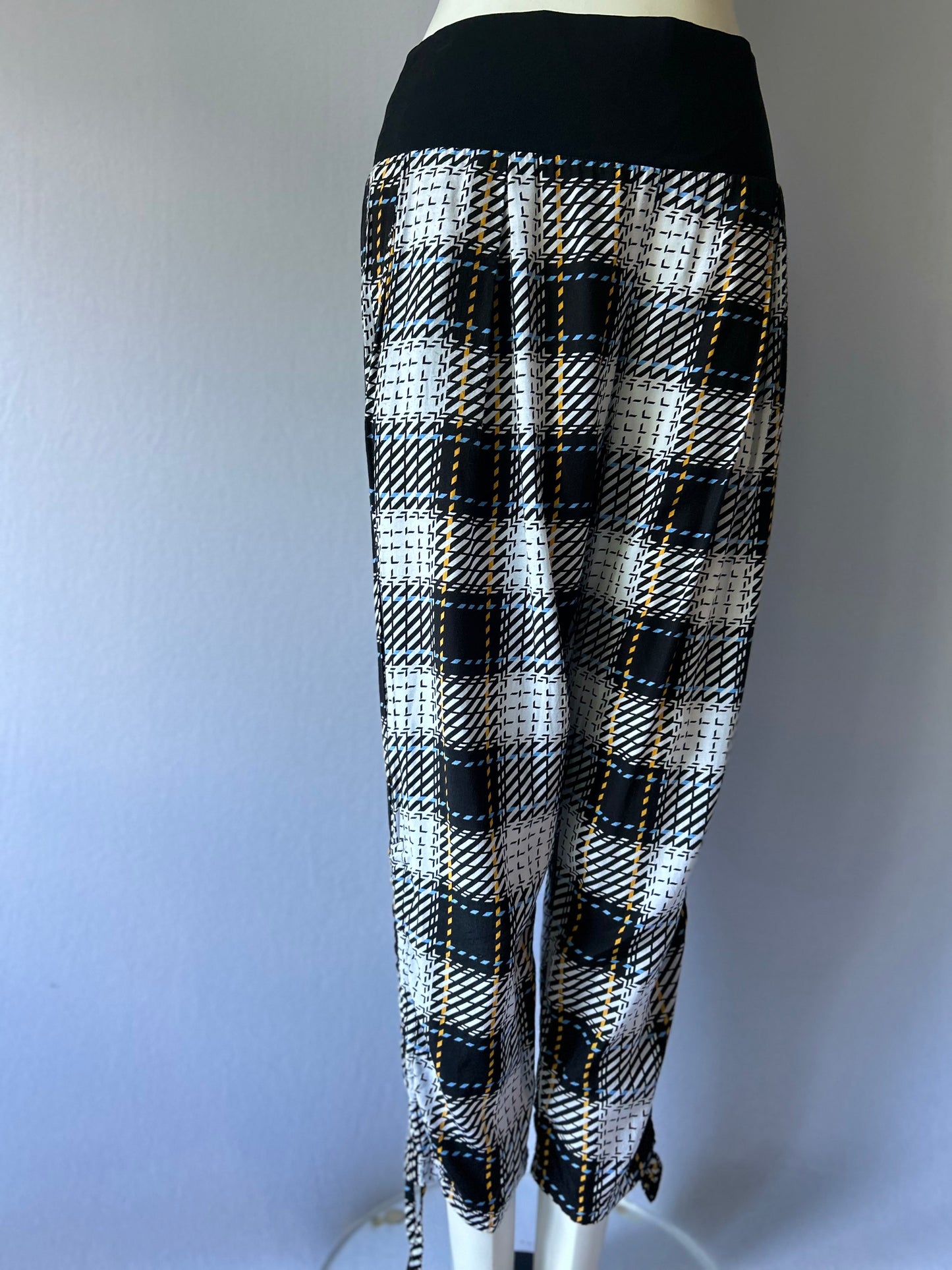 OBI Made in NZ Check Print Viscose Tapered Pants - Size 12