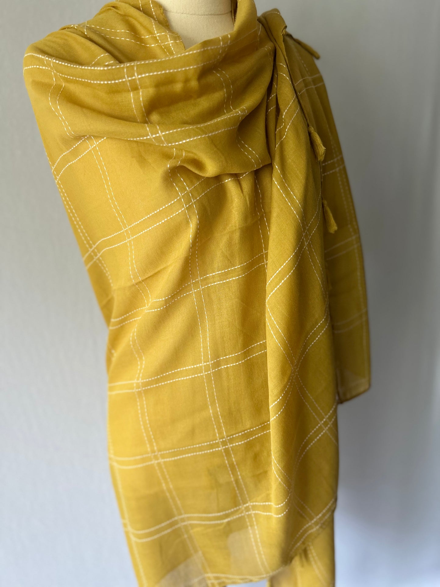 Mustard Yellow Checked Scarf – 95% Polyester 5% Viscose