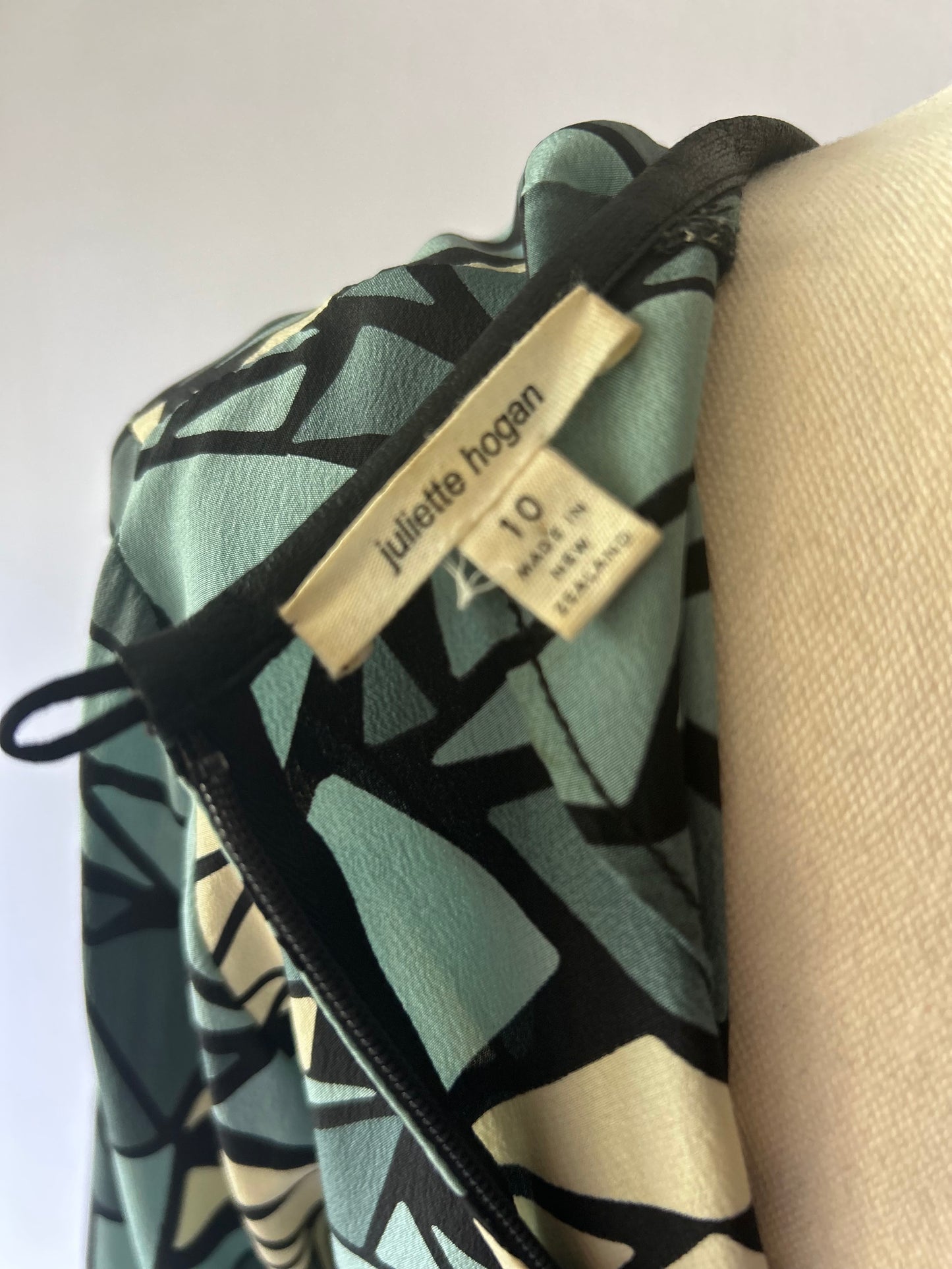 Juliette Hogan Silk Dress – Size 10 – Made in New Zealand