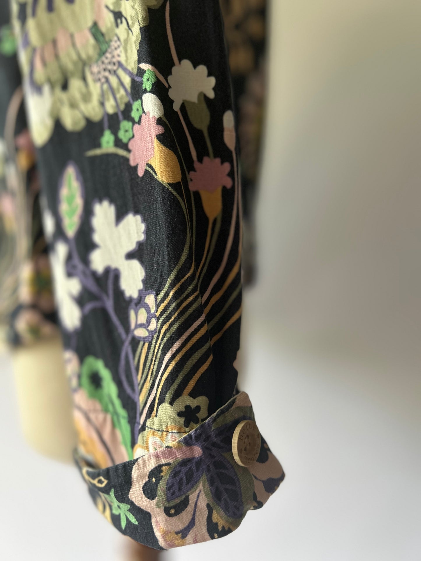 Bettie Monroe Floral Blazer - Made in NZ - Size Small