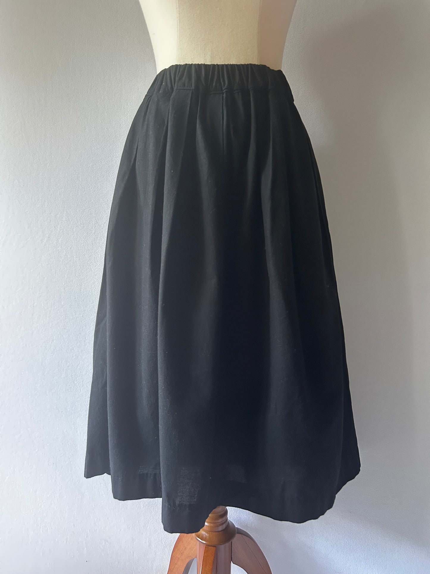 Black Pleated Cotton Midi Skirt with Pockets - Size M