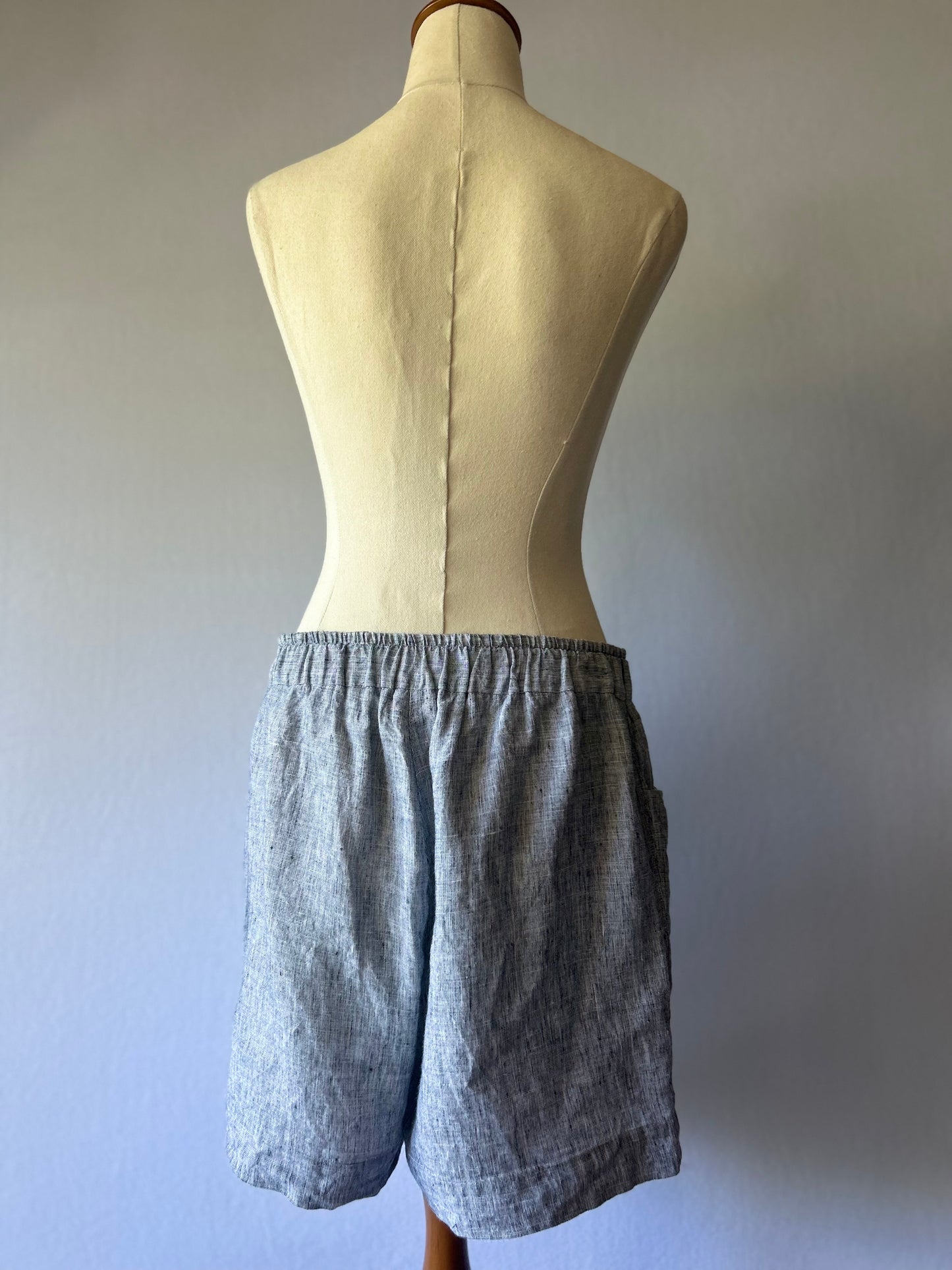 Grey Linen Shorts – Size M – Made in New Zealand