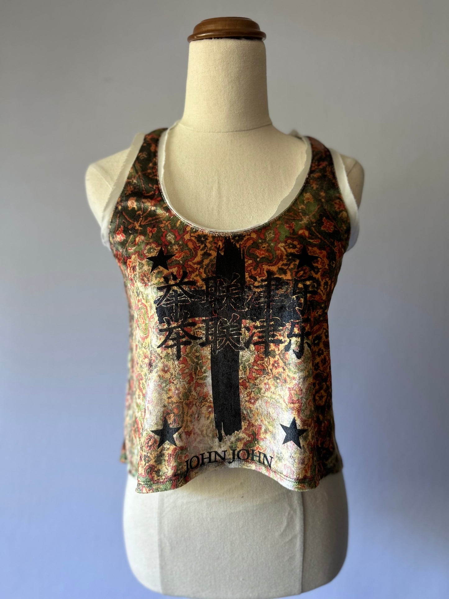 John John Graphic Tank Top – Size Small
Polyester