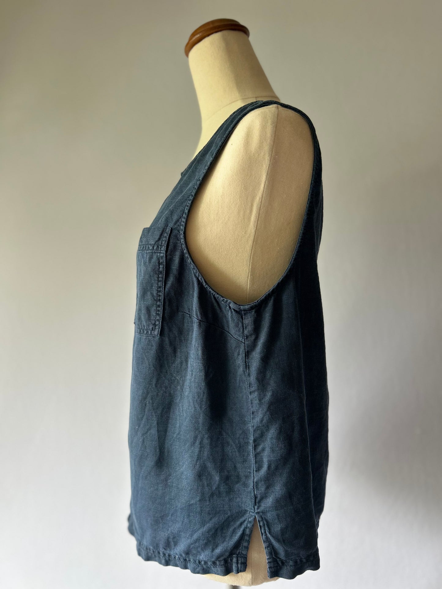 Gorman Tank top Size 10 Navy Linen Blend