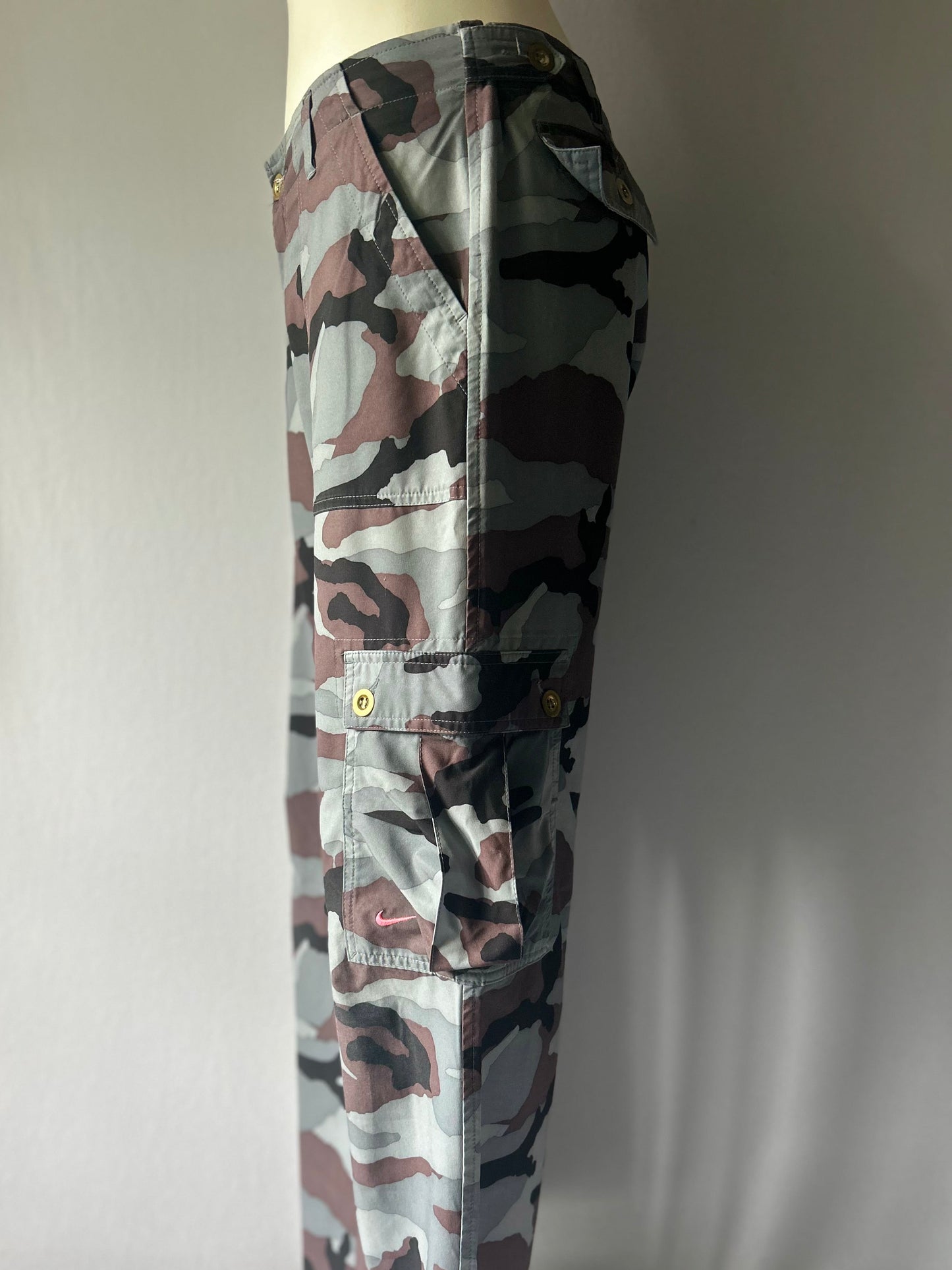 Nike Technical Stretch Camo Cargo Pants - Urban Grey & Earth - Size Medium