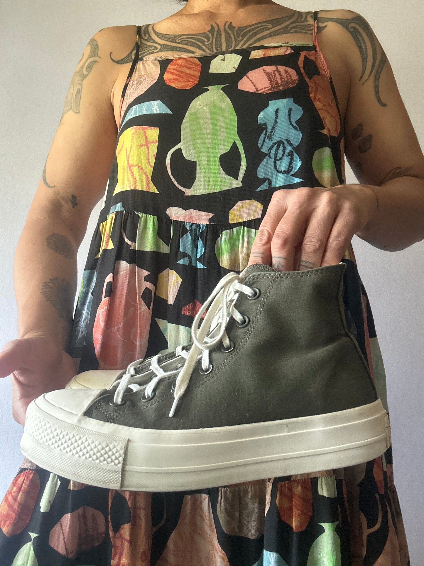 Olive Chuck Taylor Converse All Star – US 9 / UK 7 / EUR 40