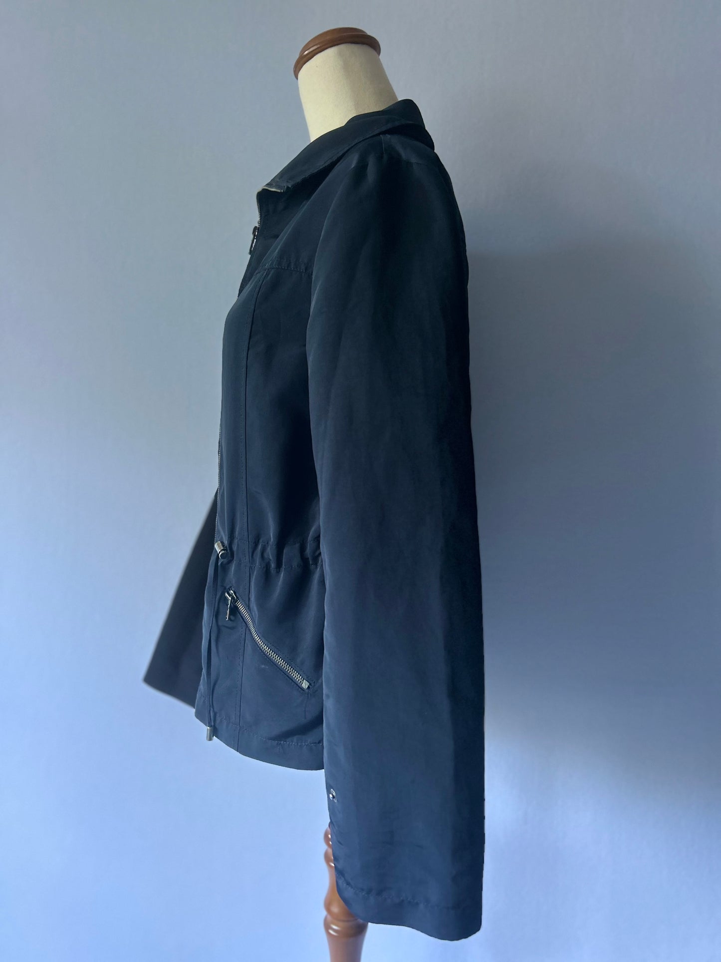 Lightweight Jacket - Rain Resistant - Size S