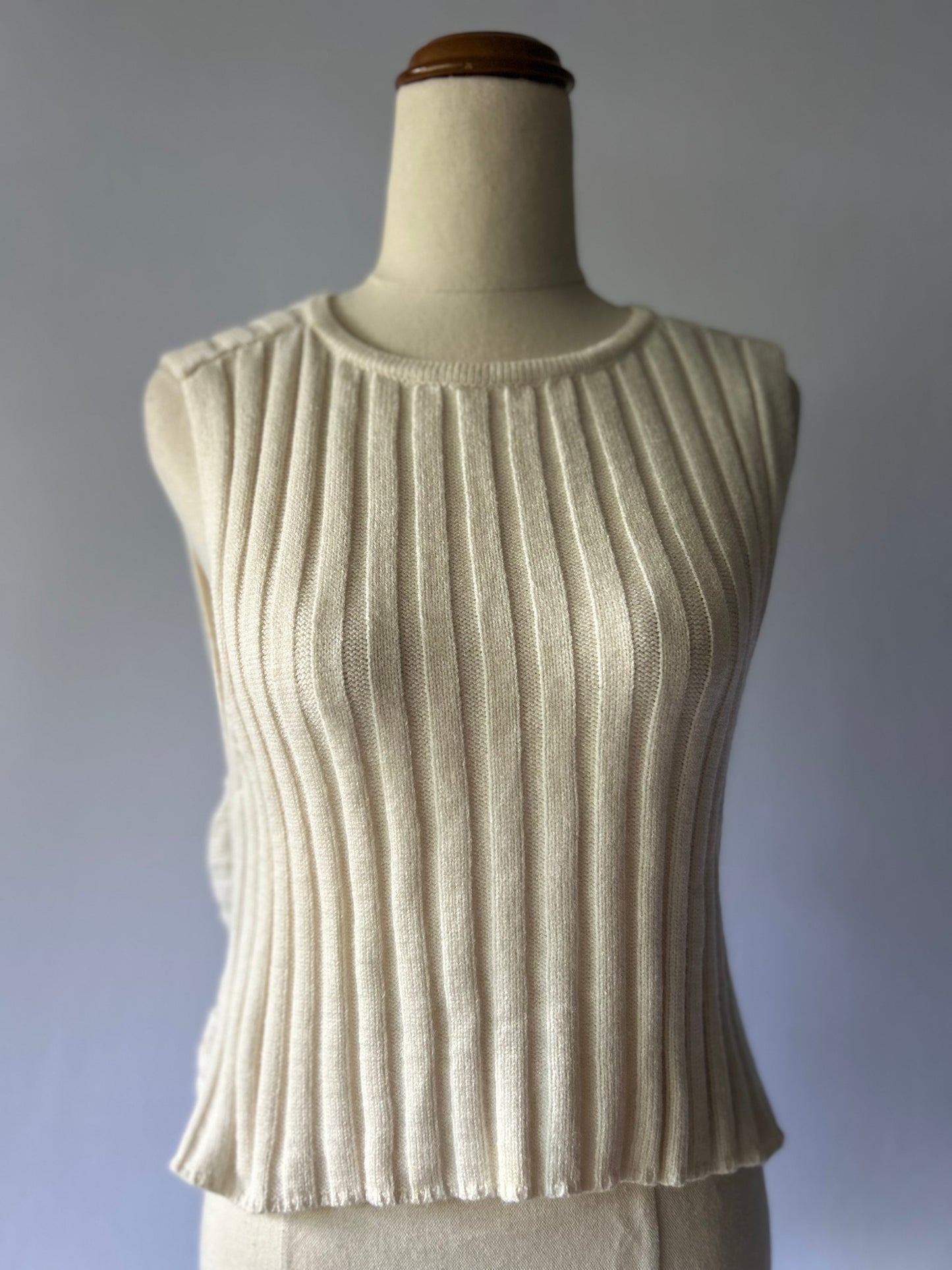 Cream Ribbed Knit Sleeveless Shell – Size XL