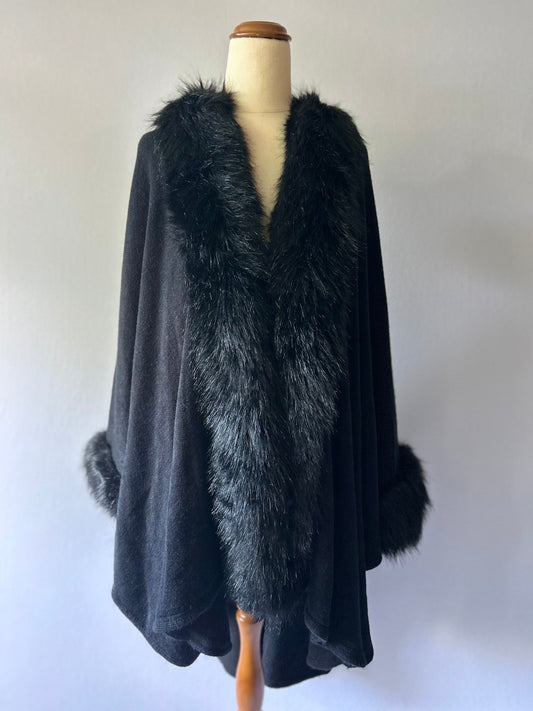Luxurious Faux Fur Trim Poncho - One Size | Black Winter Wrap Cape
