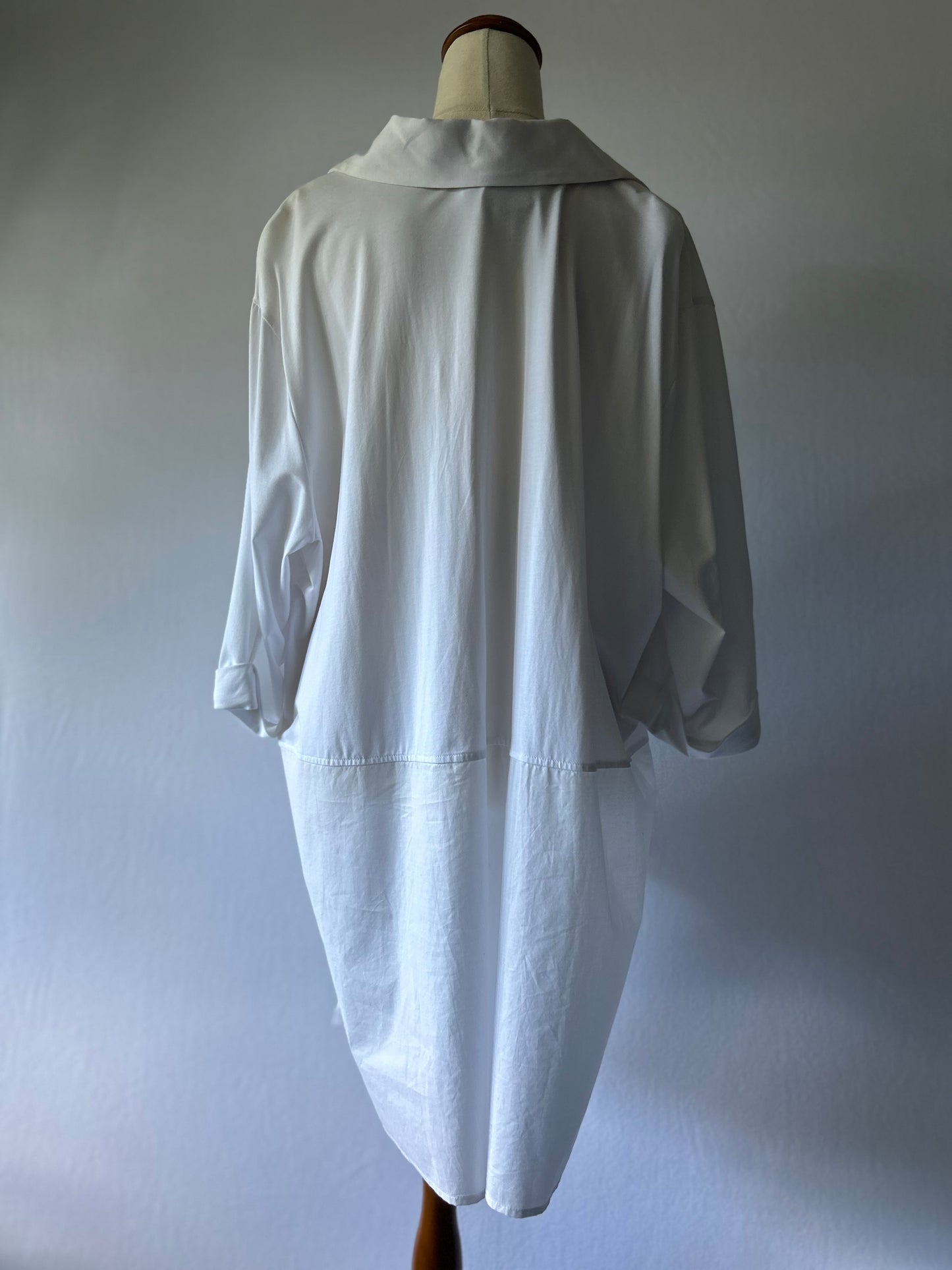 Long White Top – Size XL