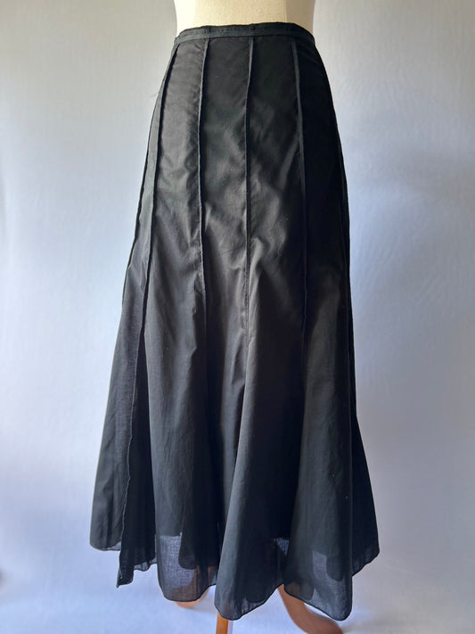 Black Exposed Seam Cotton Skirt – Size 16 – New with Tags