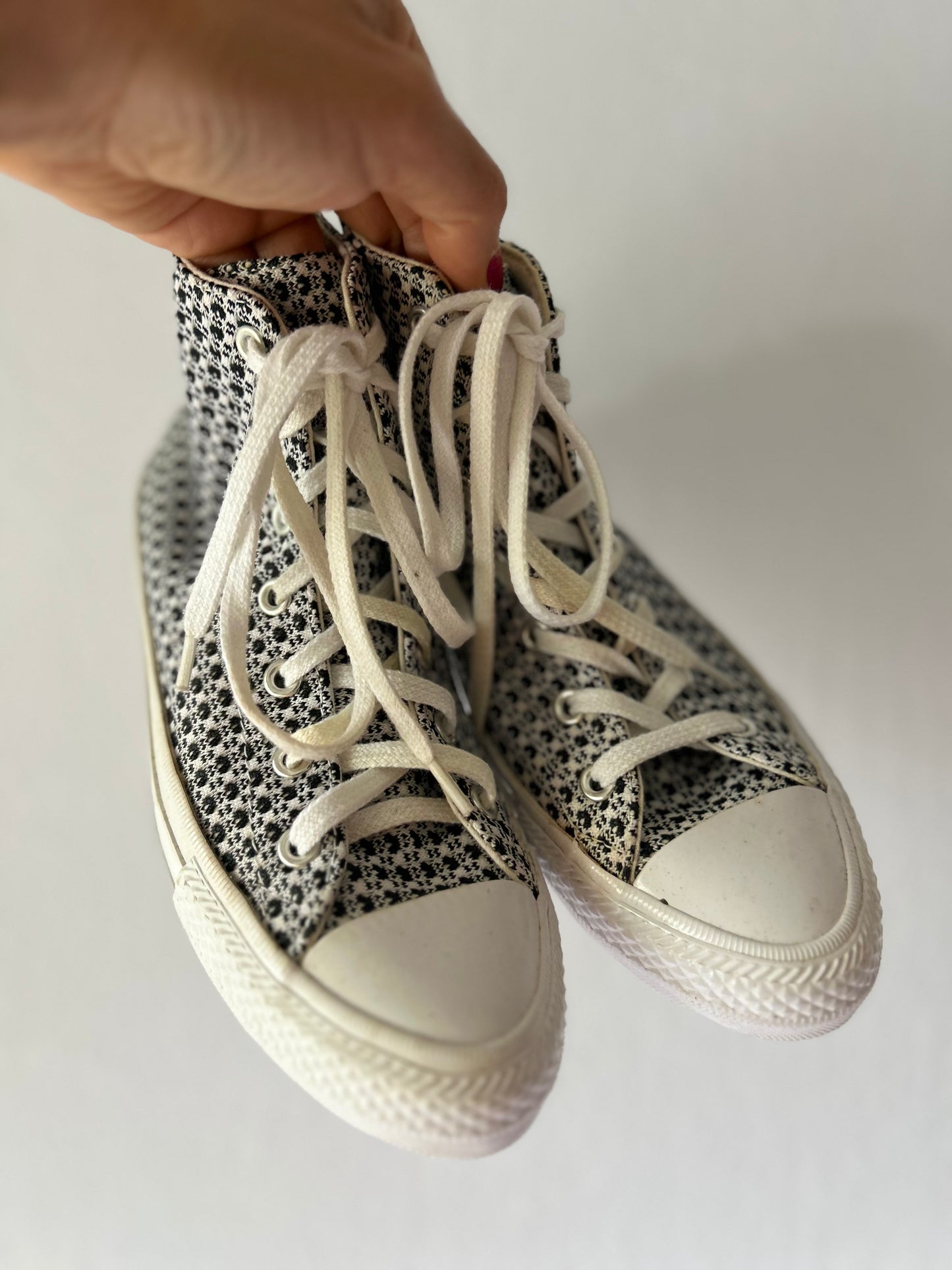 Iconic Converse Chuck Taylor All Star High-Top Sneakers - Unique Pattern (US 6 / EUR 37)