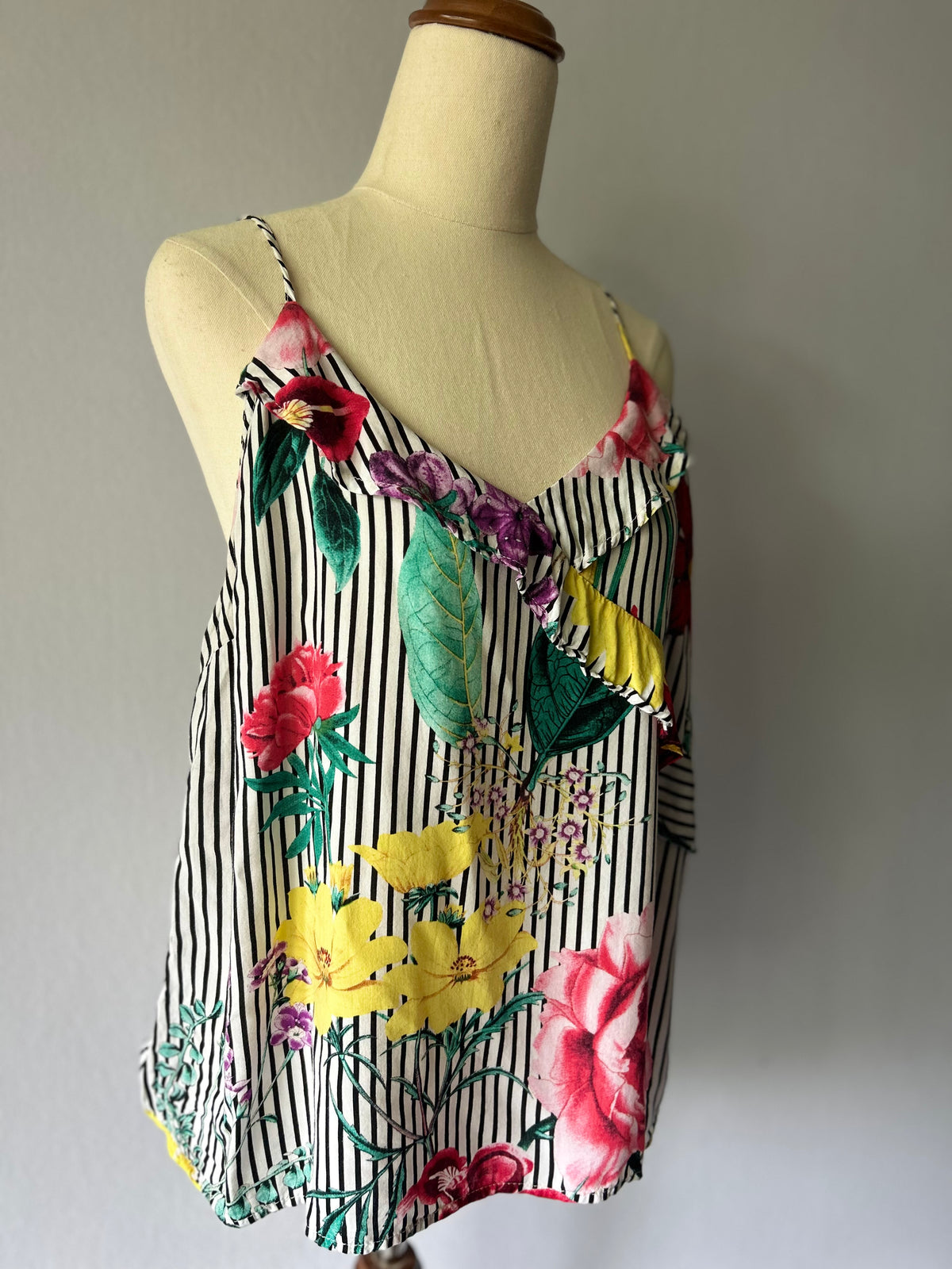 Floral Stripe Cold-Shoulder Ruffle Top – Size L