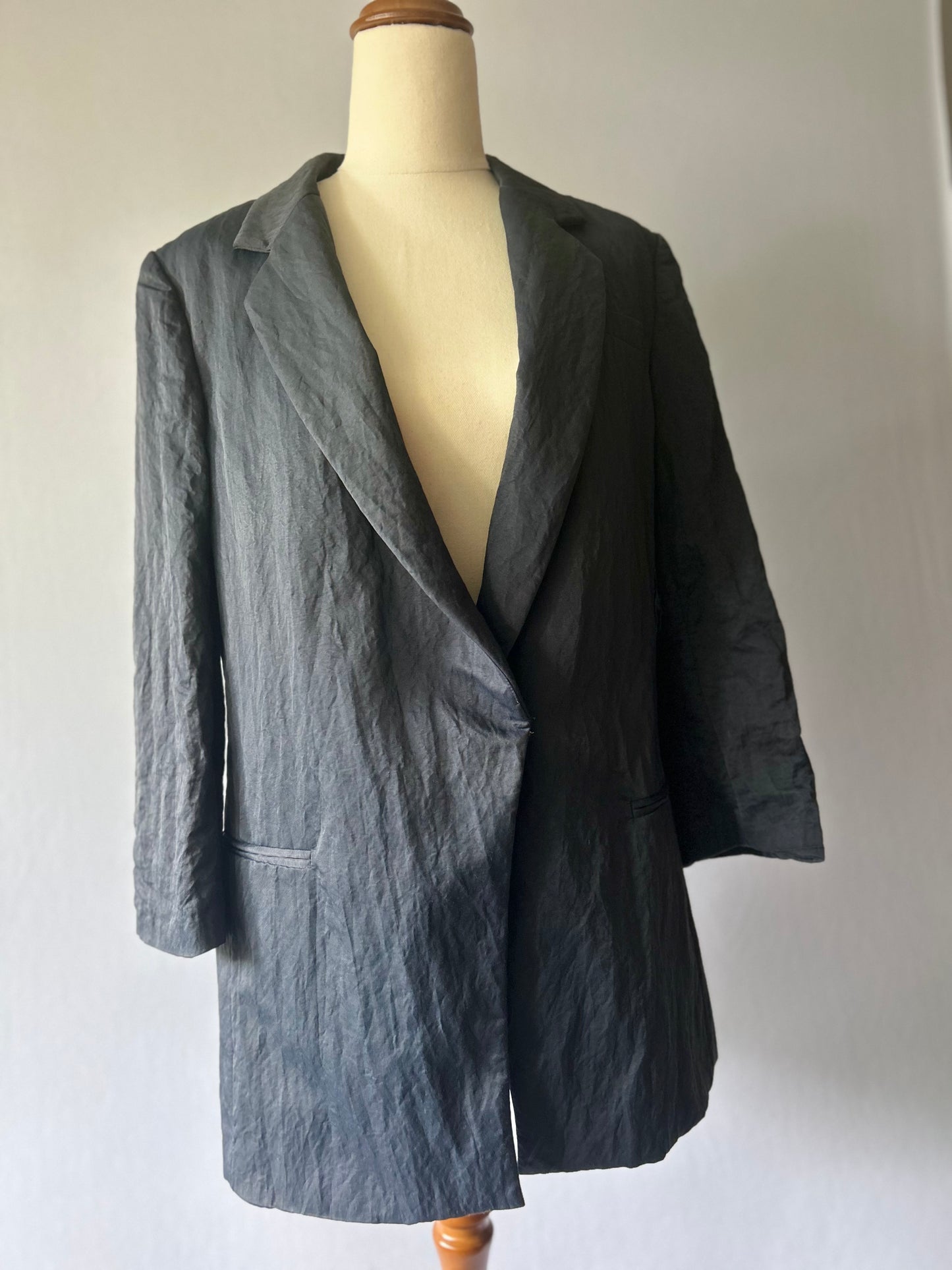 Elizabeth and James Structured Black Tailored Blazer – Size 8