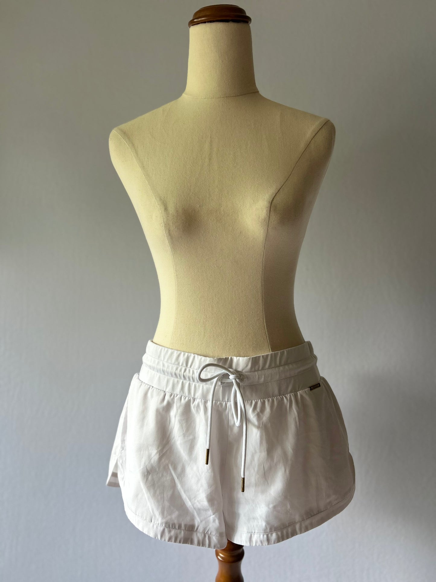 Cleo Harper "All-Day" Drawstring Athletic Shorts - Size Small