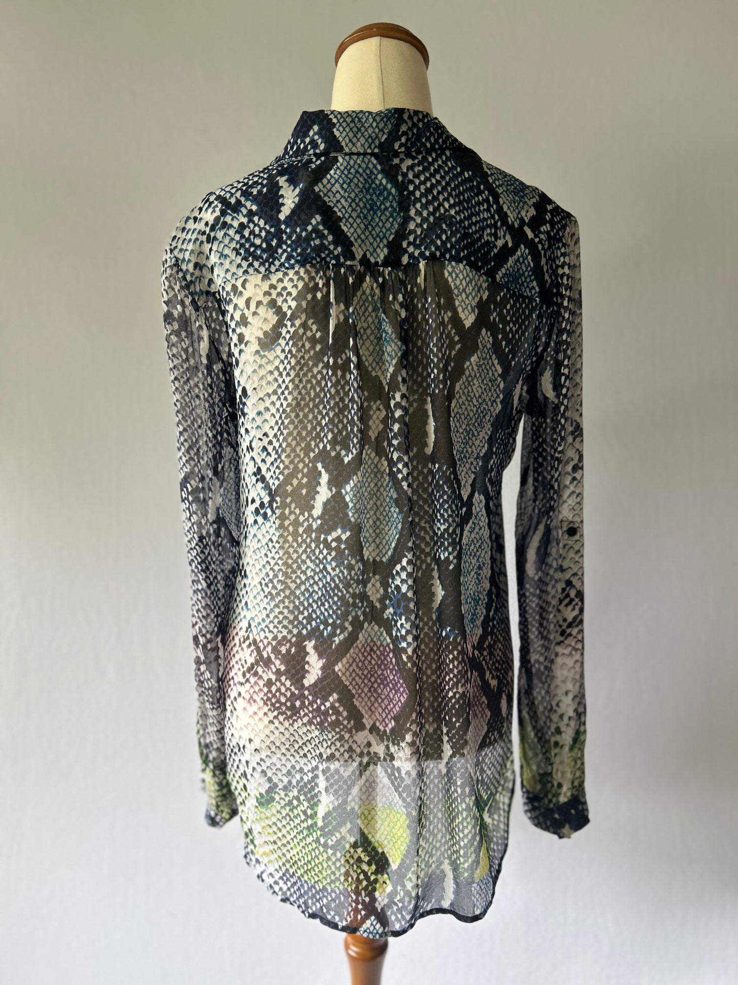 Diane von Furstenberg Silk Snakeskin Print Blouse – Size 6