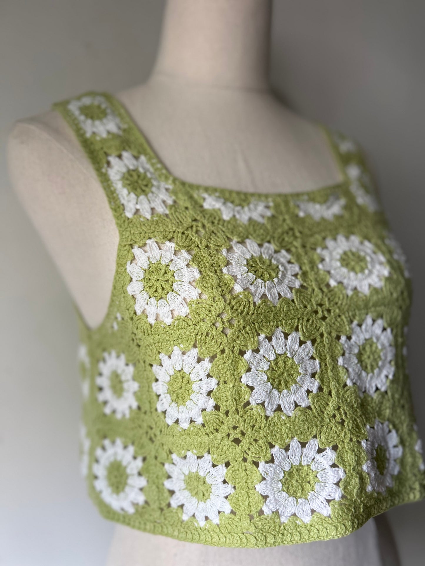 Crochet Daisy Tank  S/M – Lime & White