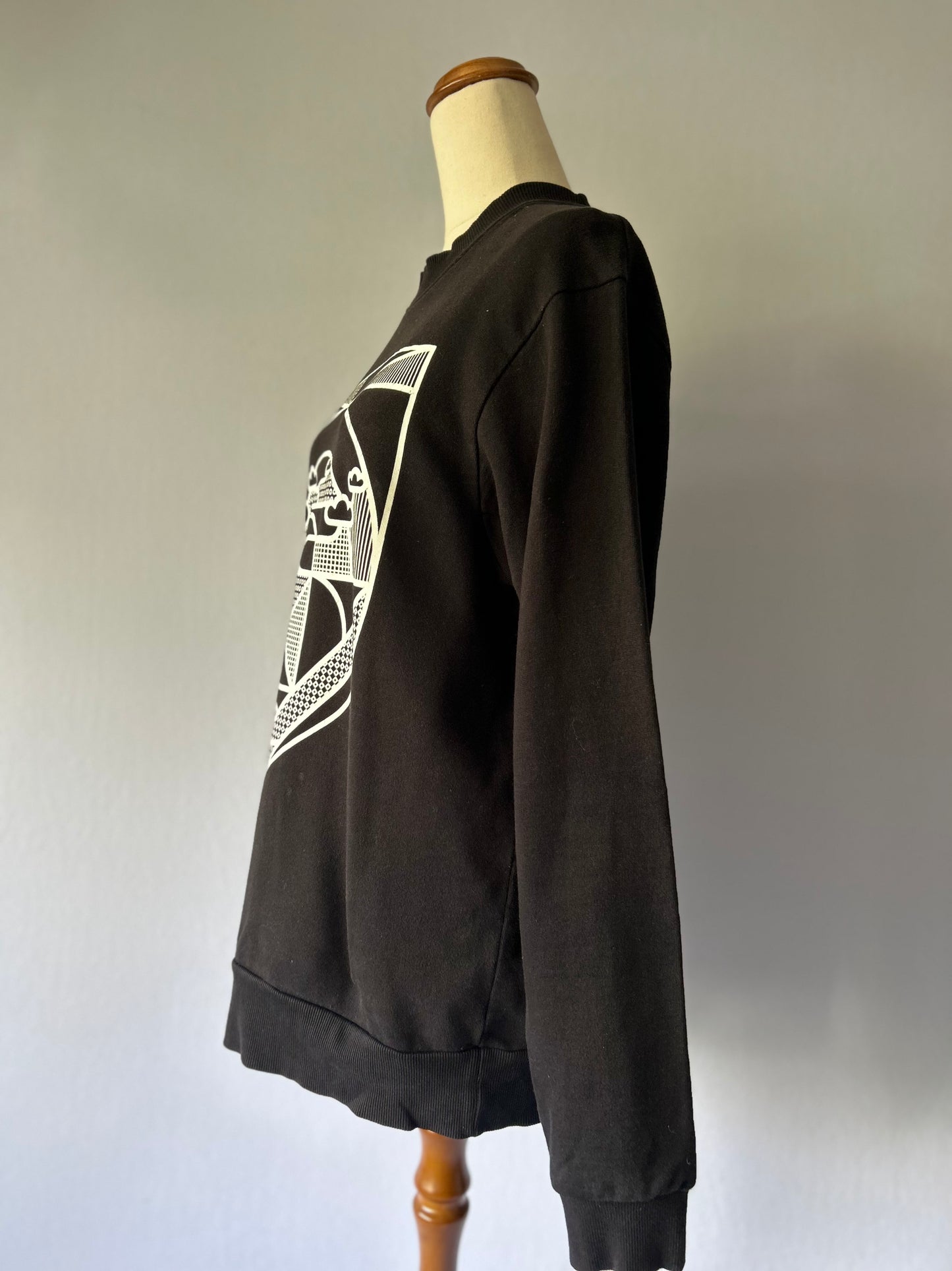 Kowtow Organic Cotton Graphic Sweatshirt – Size S