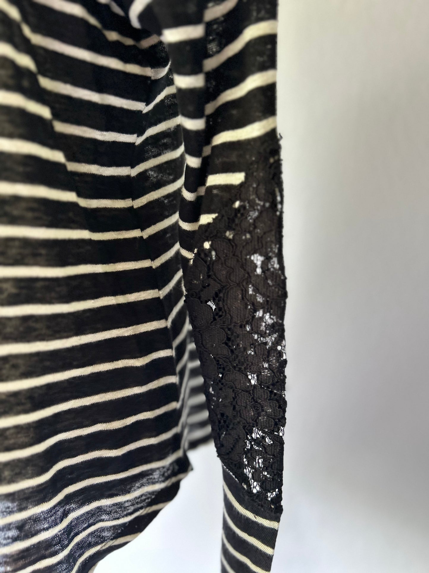 Zara Linen-Blend Lace-Detail Striped Top – Size M