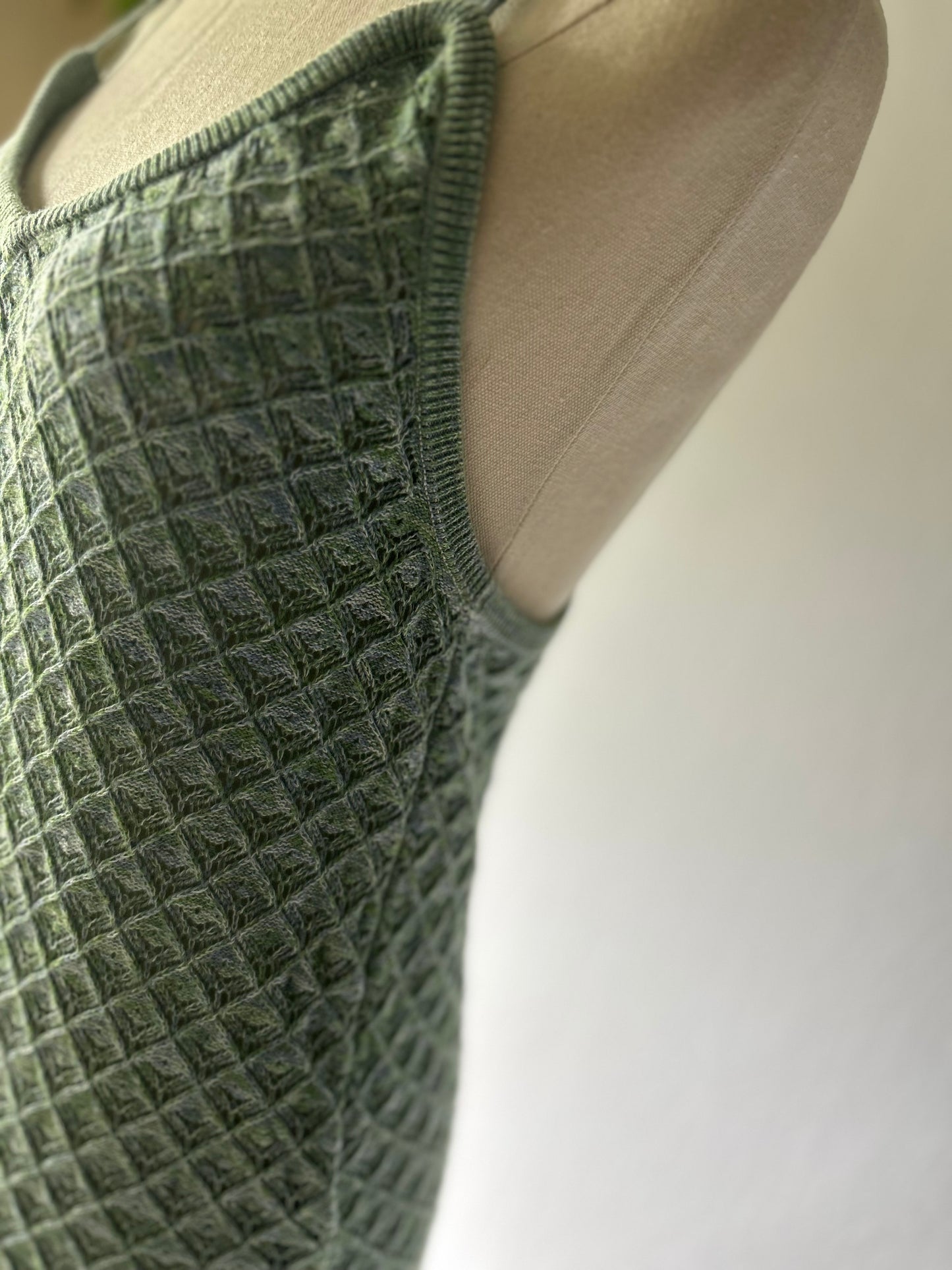 Max Green Textured Knit Cami – Size XS