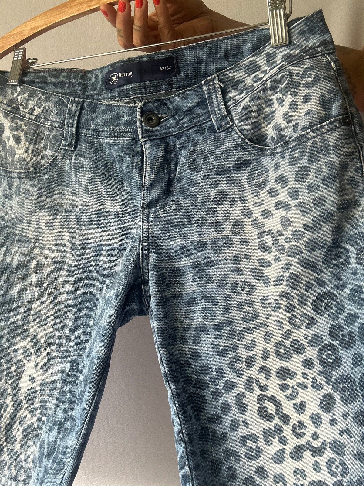 Hering Leopard Print Denim Bermuda Shorts – Size 42 / 32