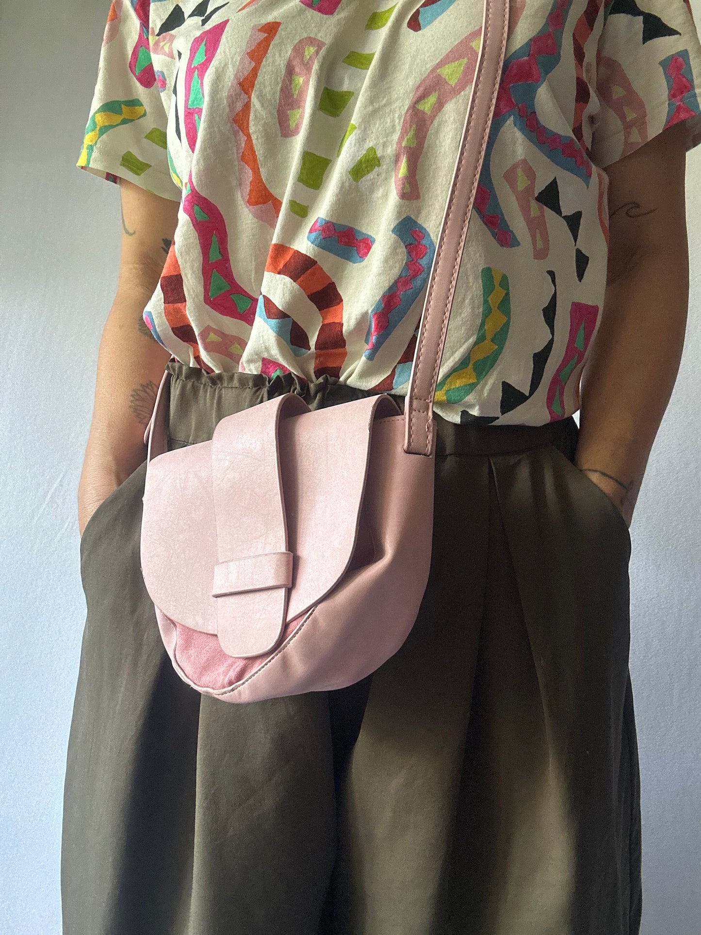 Blush Pink Crossbody Bag – Minimalist Everyday Style