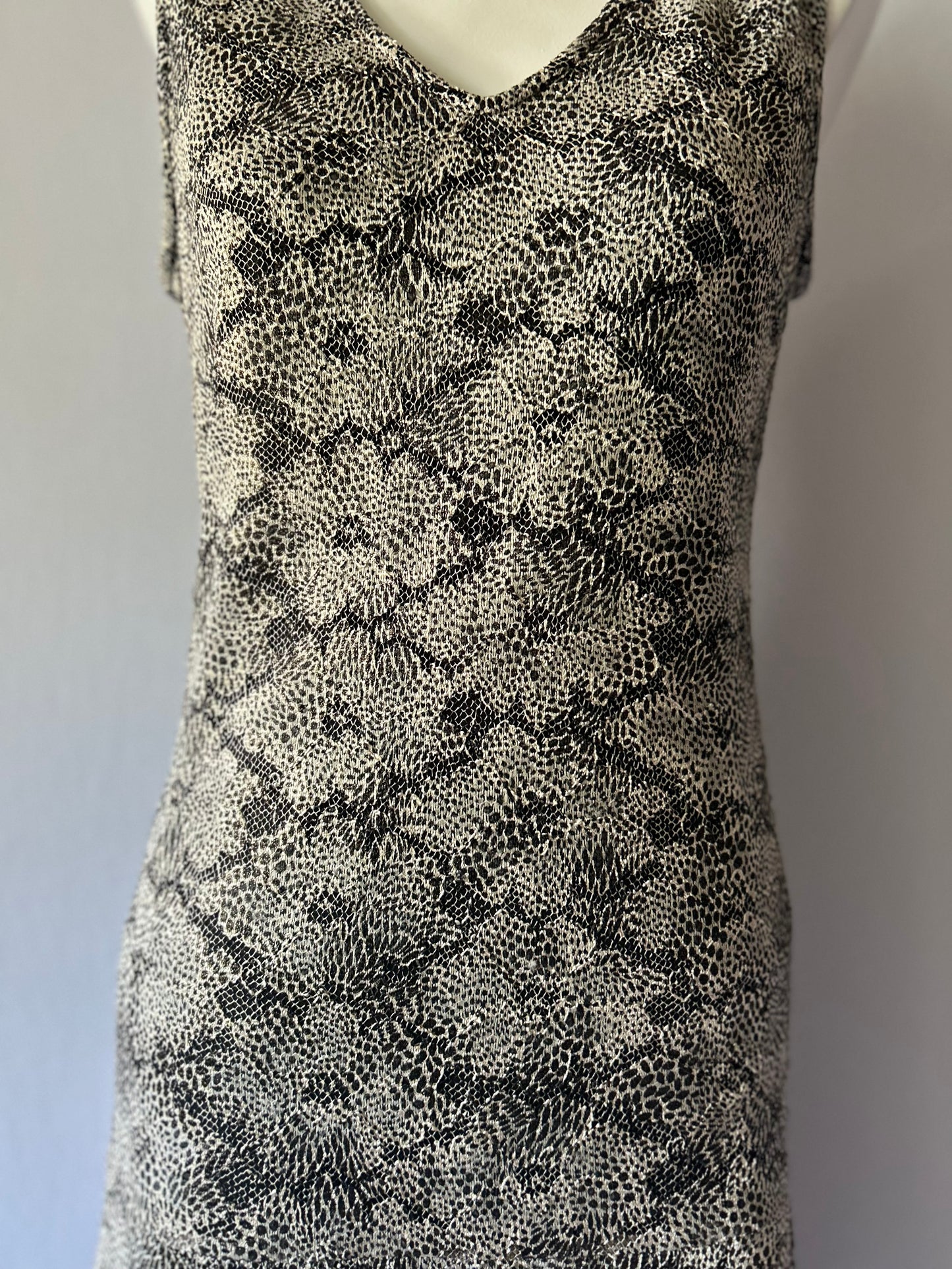 Lace Overlay V-Neck Midi Dress, size 12