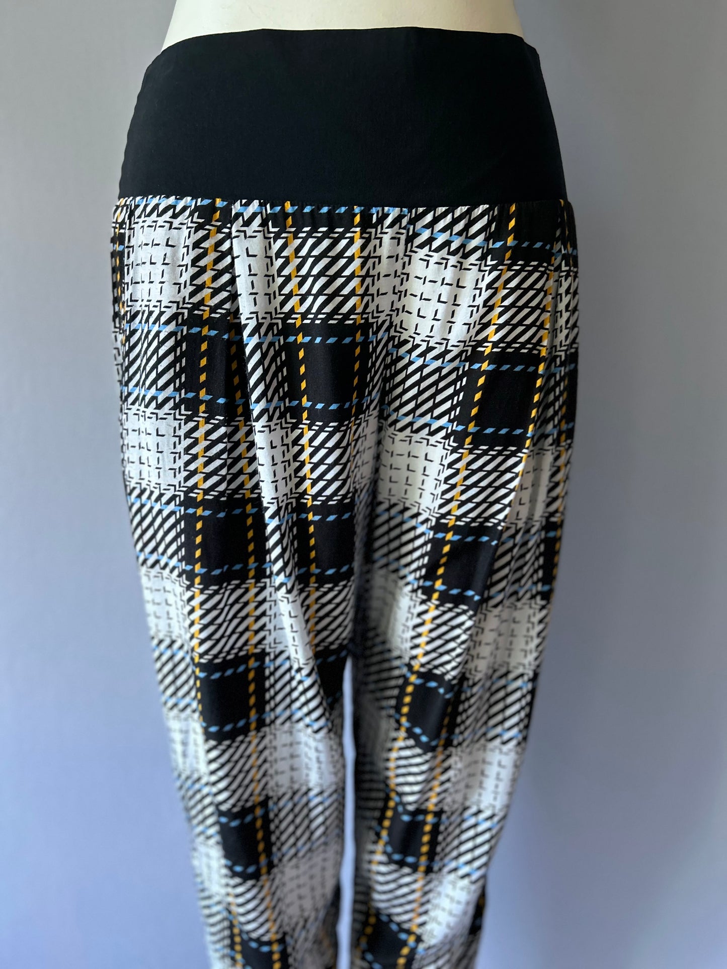 OBI Made in NZ Check Print Viscose Tapered Pants - Size 12