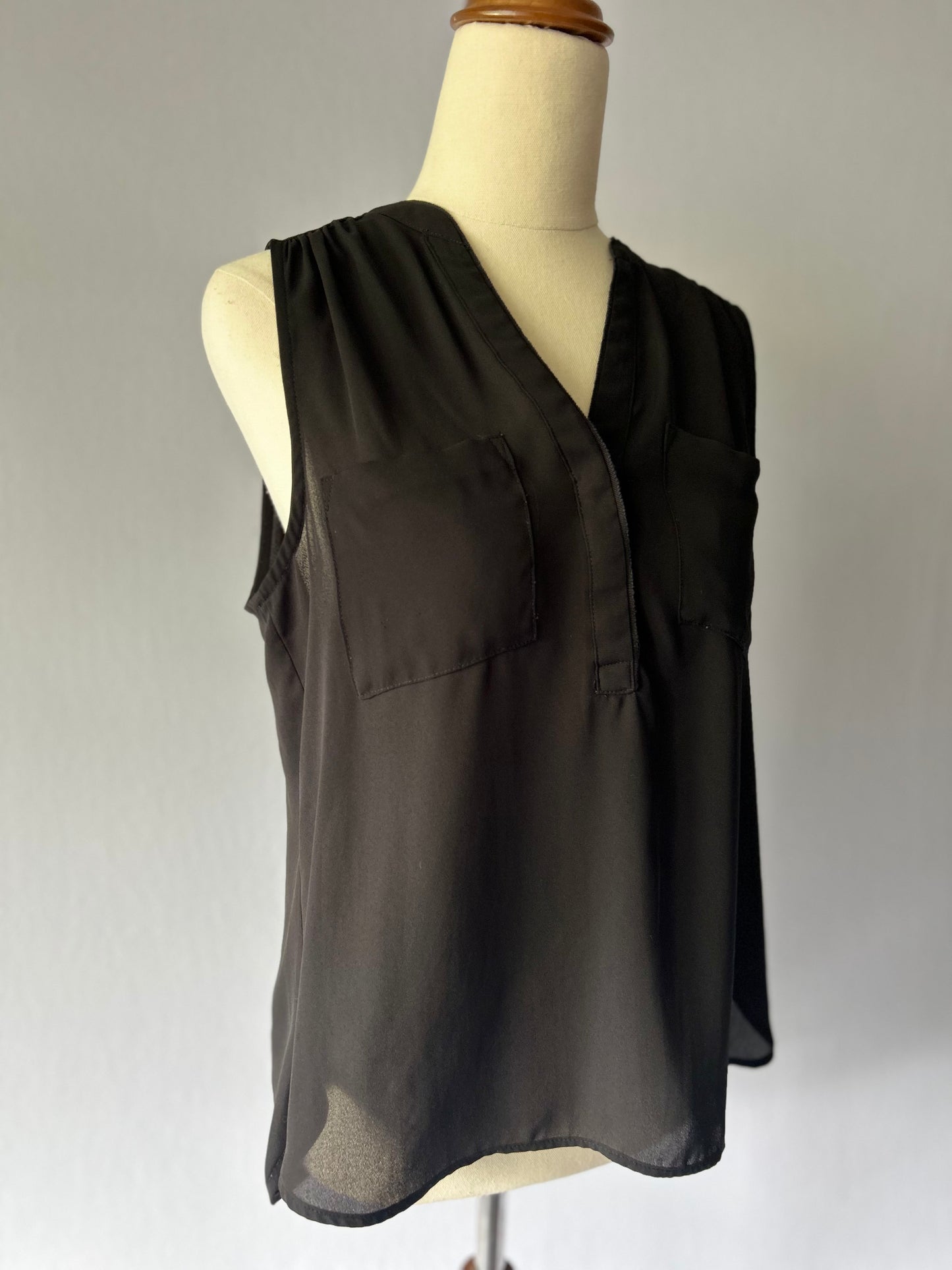 Black Sleeveless V-Neck Blouse - Polyester , EUR 36 / US 6