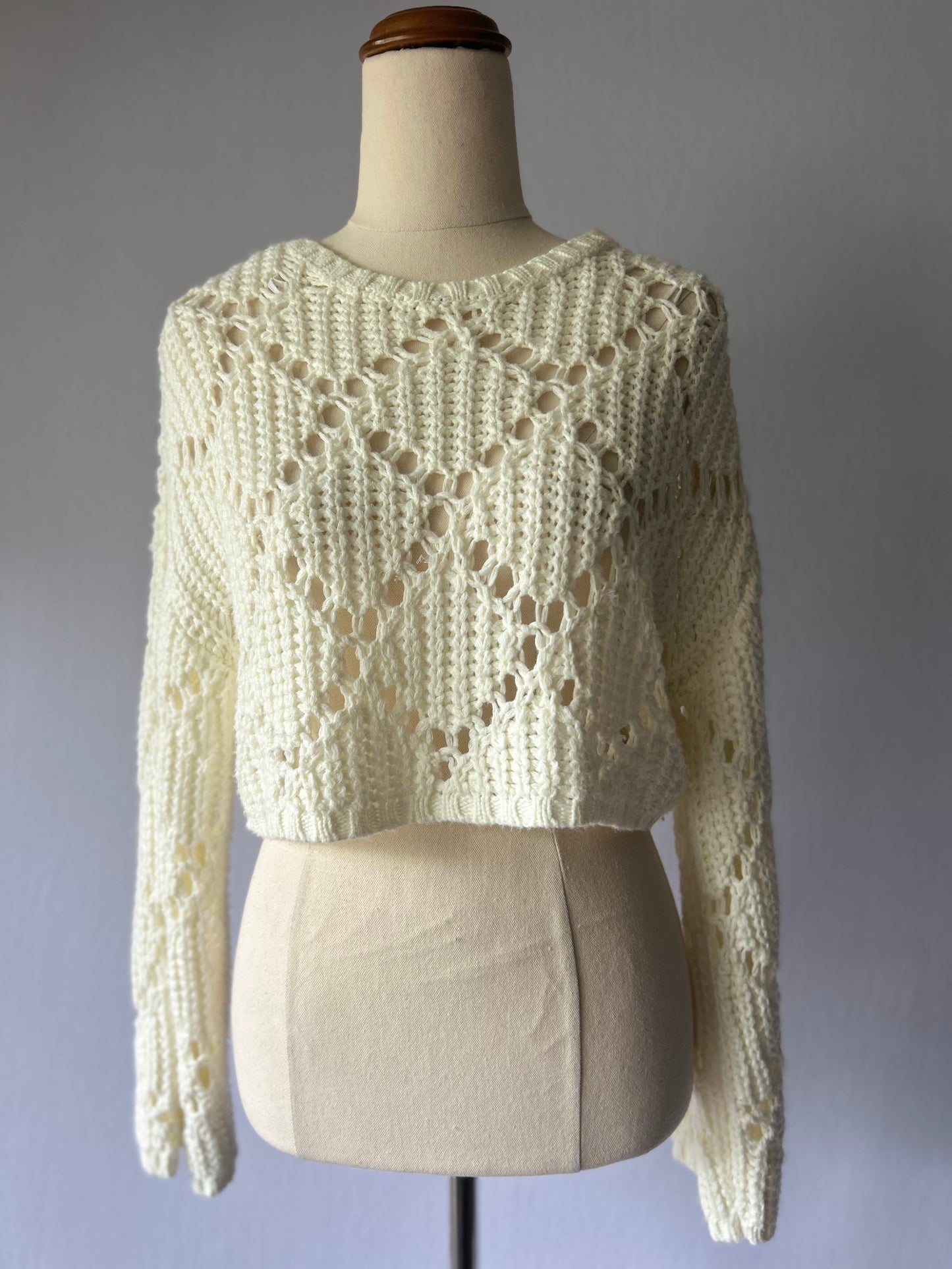 Vanilla Crochet Cropped Top – Size Small