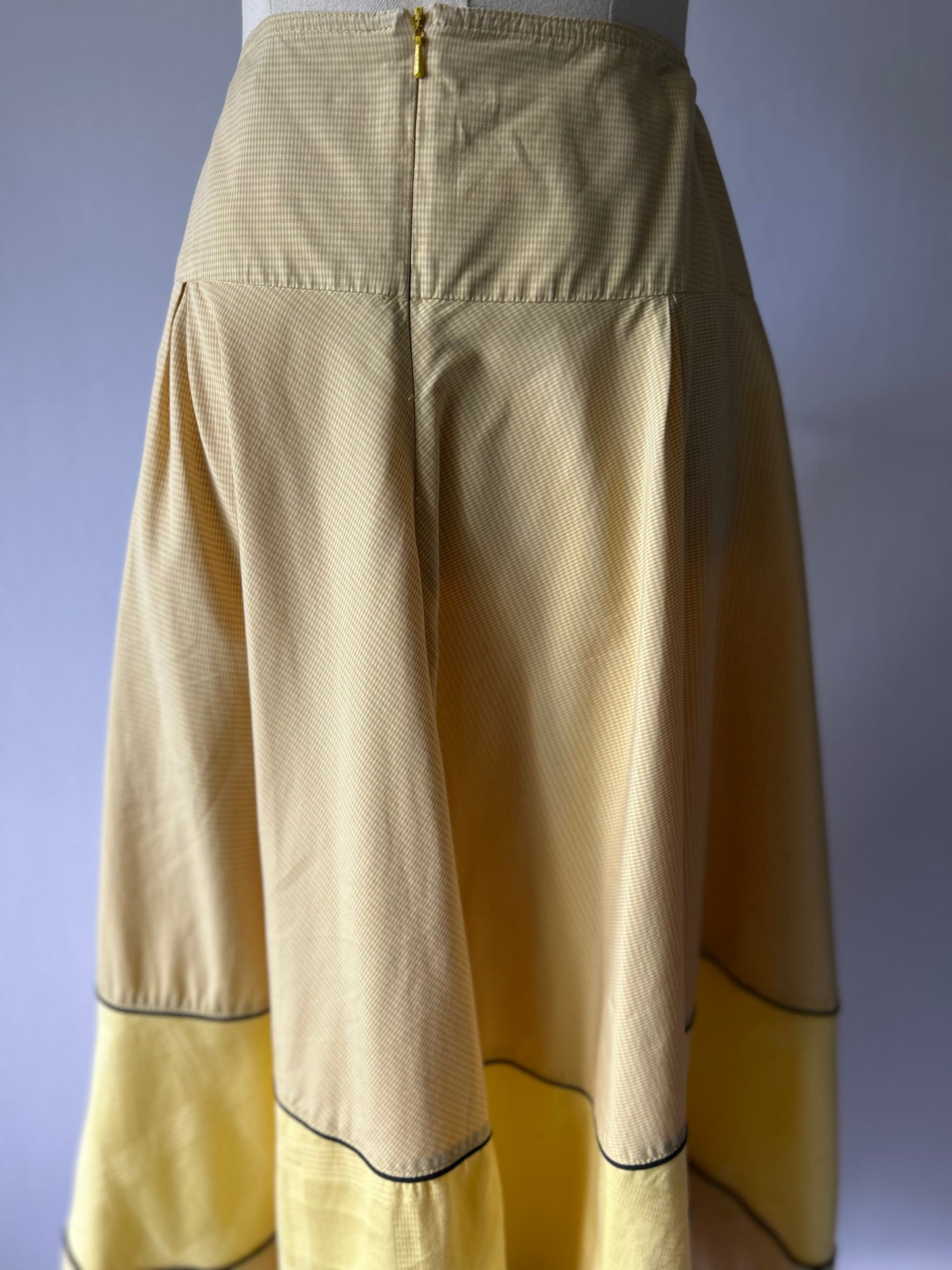 Vintage-Inspired Yellow Cotton Skirt – Size 10 (NZ Made)