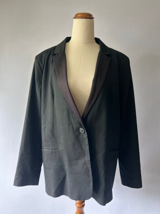 Classic Black Blazer – Size EUR 44 / US 12 / UK 16