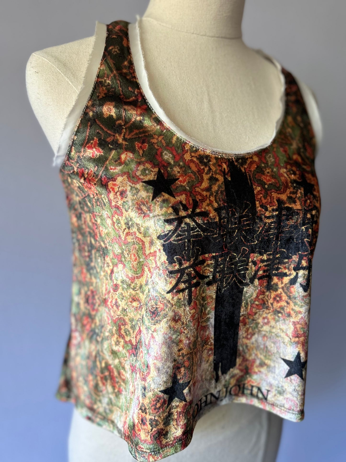 John John Graphic Tank Top – Size Small
Polyester