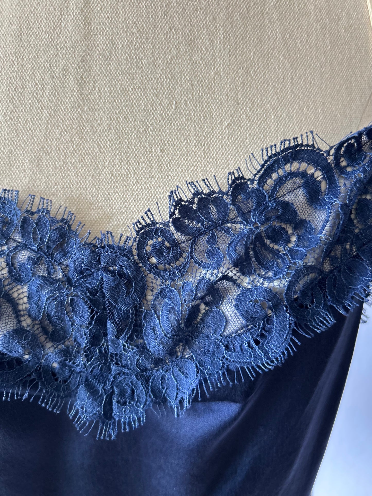 Isakelle Silk Camisole with Lace Trim – Size L – Made in New Zealand