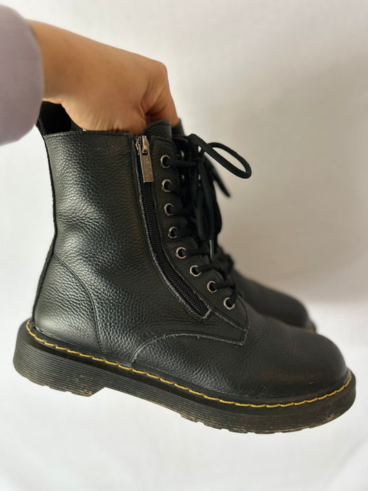 UGG Black Leather Combat Boots with Shearling Lining – Size 40