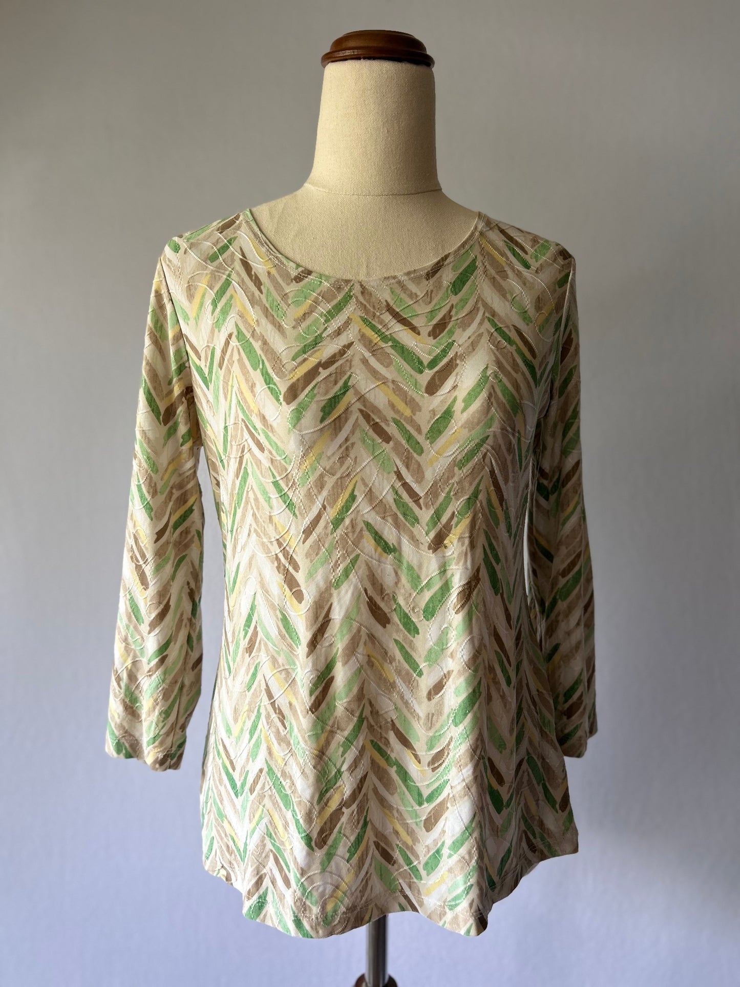 Earth-Toned Chevron Patterned Top – Size Small