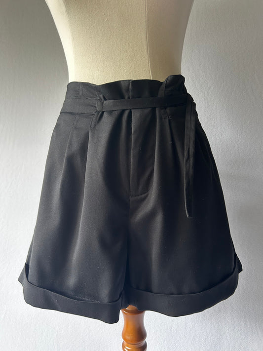 Storm Black Shorts Size 12